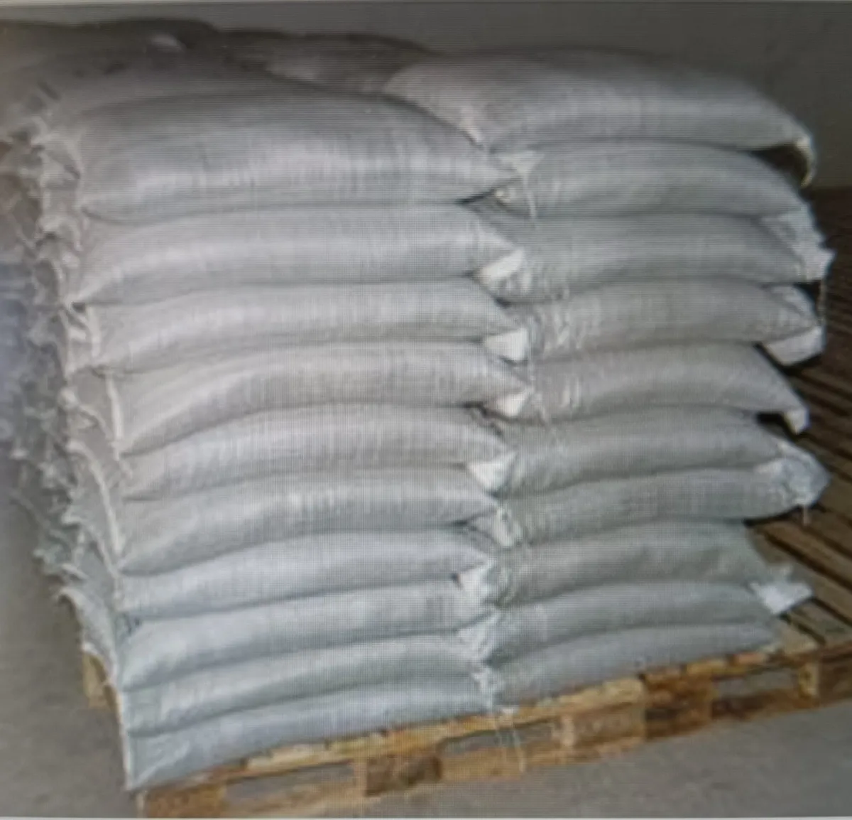 Imagen de almacenamiento correcto de alimentos balanceados